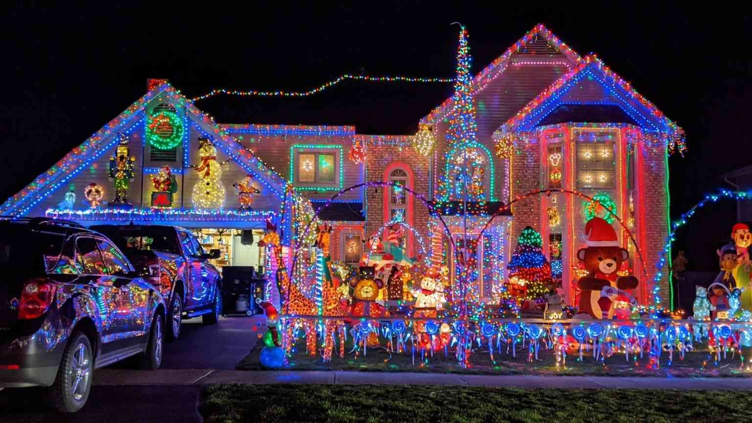 Dazzling Drives: Top Christmas Light Displays to See by Car in Rochester, NY